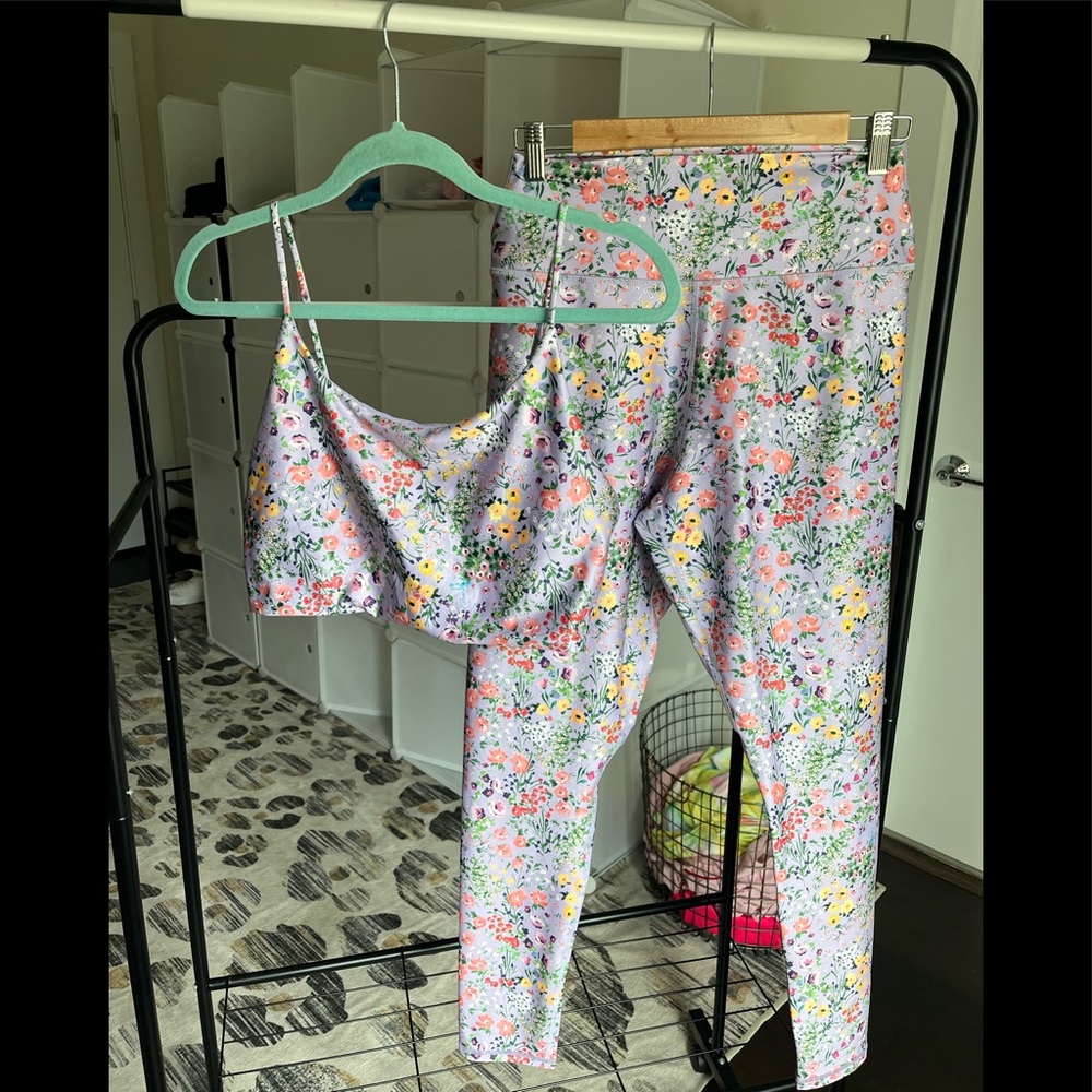 Alice + Olivia Floral Two-Piece Set in Pastel Colors